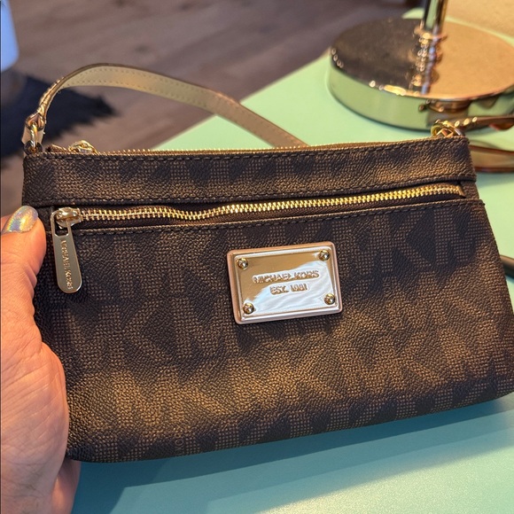 Michael Kors Black and Brown Wristlet mini bag designer leather MK clutch zip